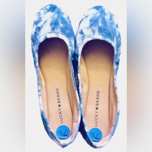 Women’s Lucky Brand Round Toes Flat Shoes Sz 7.5
